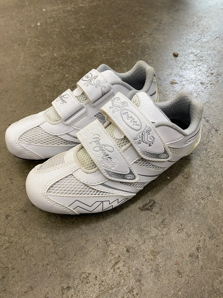 Zapatos de ciclismo Northwave Eclipse Pro para mujer EU 37 / US 5.5 blancos/plateados Foto 2 de 4