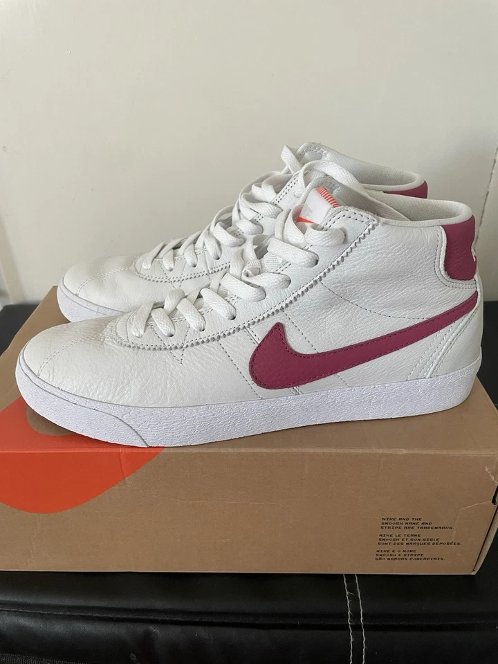 V RARE 2022 NIKE SB MARRON HI ISO UK 8 MARTY McFLY DR0127-161 CORTEZ OG HIGH - Photo 1/4
