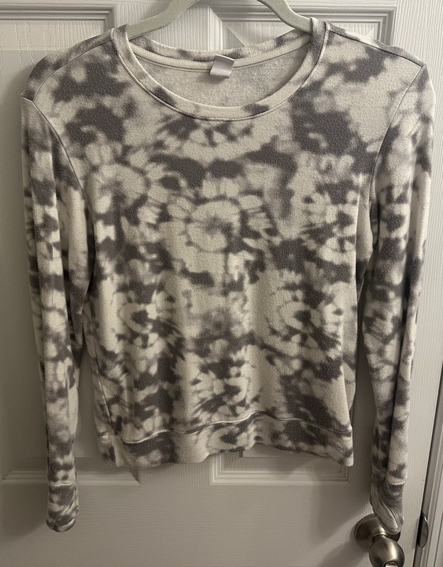 ATHLETA GIRL REST DAY PRINTED CREWNECK SWEATSHIRT Large 12 Girls Long Sleeve