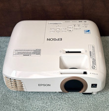 Epson PowerLite Home Cinema 2045 3D 1080p Wireless Projector White UNTESTED READ