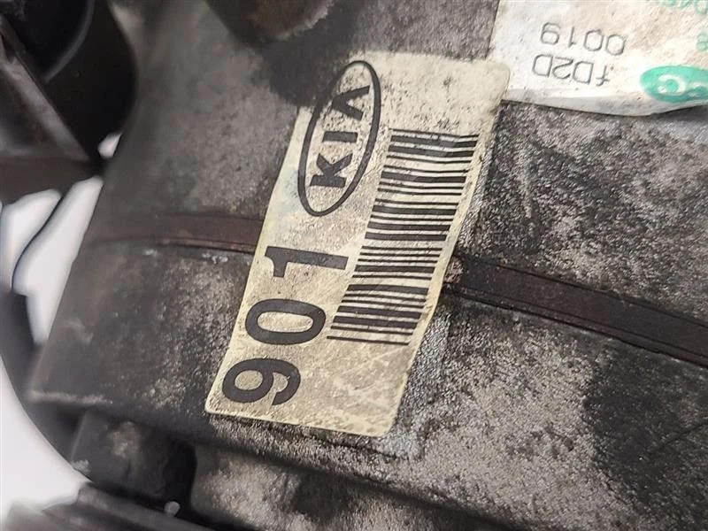Compresor de aire acondicionado KIA SEDONA 2010-2012 2014 977014D910 10-12 14 Foto 4 de 4