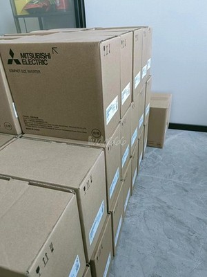 1PCS NEW MITSUBISHI INVERTER FR-A840-45K-1