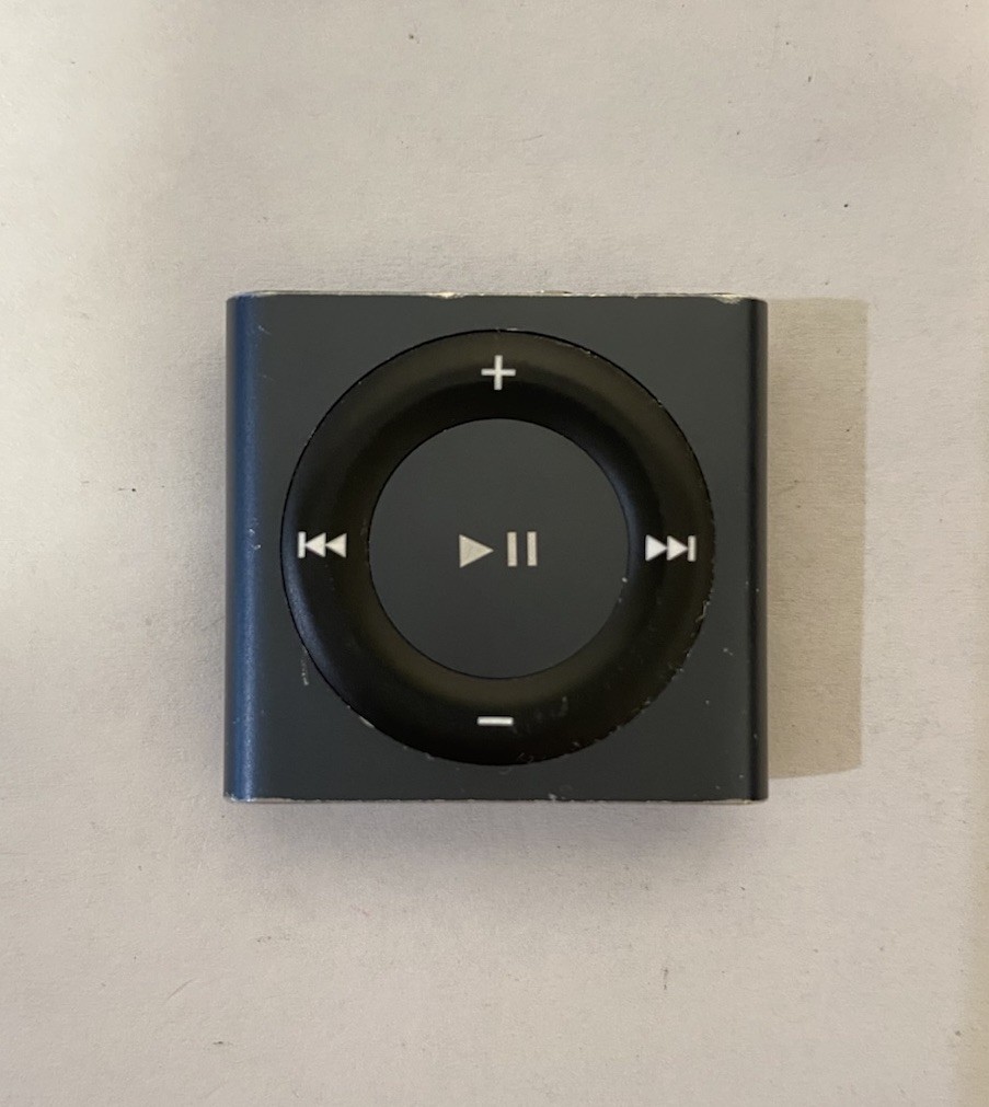 apple！！！ Apple iPod shuffle 4th Generation Pink (2 GB) New & Sealed