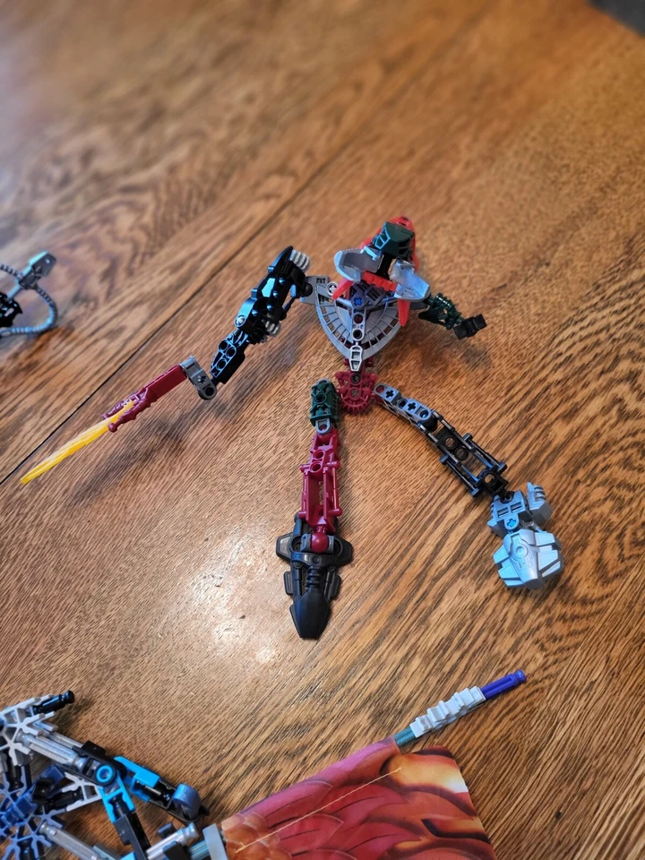 Zoids and K NEX OVER 300 PEÇAS PLUS TWO PHAMPLETS - Imagem 3 de 4