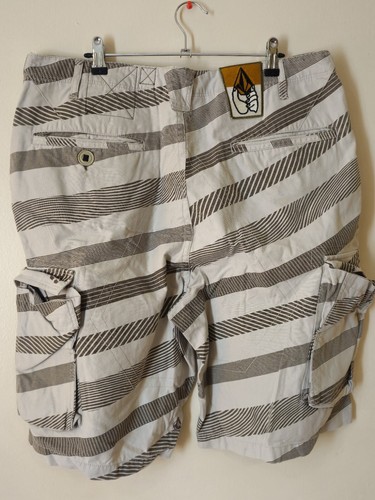 Volcom Stone Skout Mens Size 36 Striped Cargo Shorts Like New Free Post In Aus - Picture 2 of 15