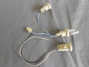 OEM GE Microwave Oven JVM1540DM2BB Double & Single Lamp Socket Assembly