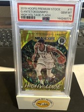 2019 Hoops Premium Stock Giannis Antetokounmpo High Voltage FLASH #11 PSA 10