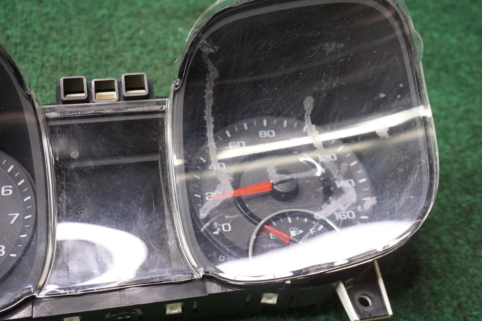 2016 CHEVROLET MALIBU LT Speedometer Gauge Cluster OEM 23263745 61,889 MILES - Image 2 of 4