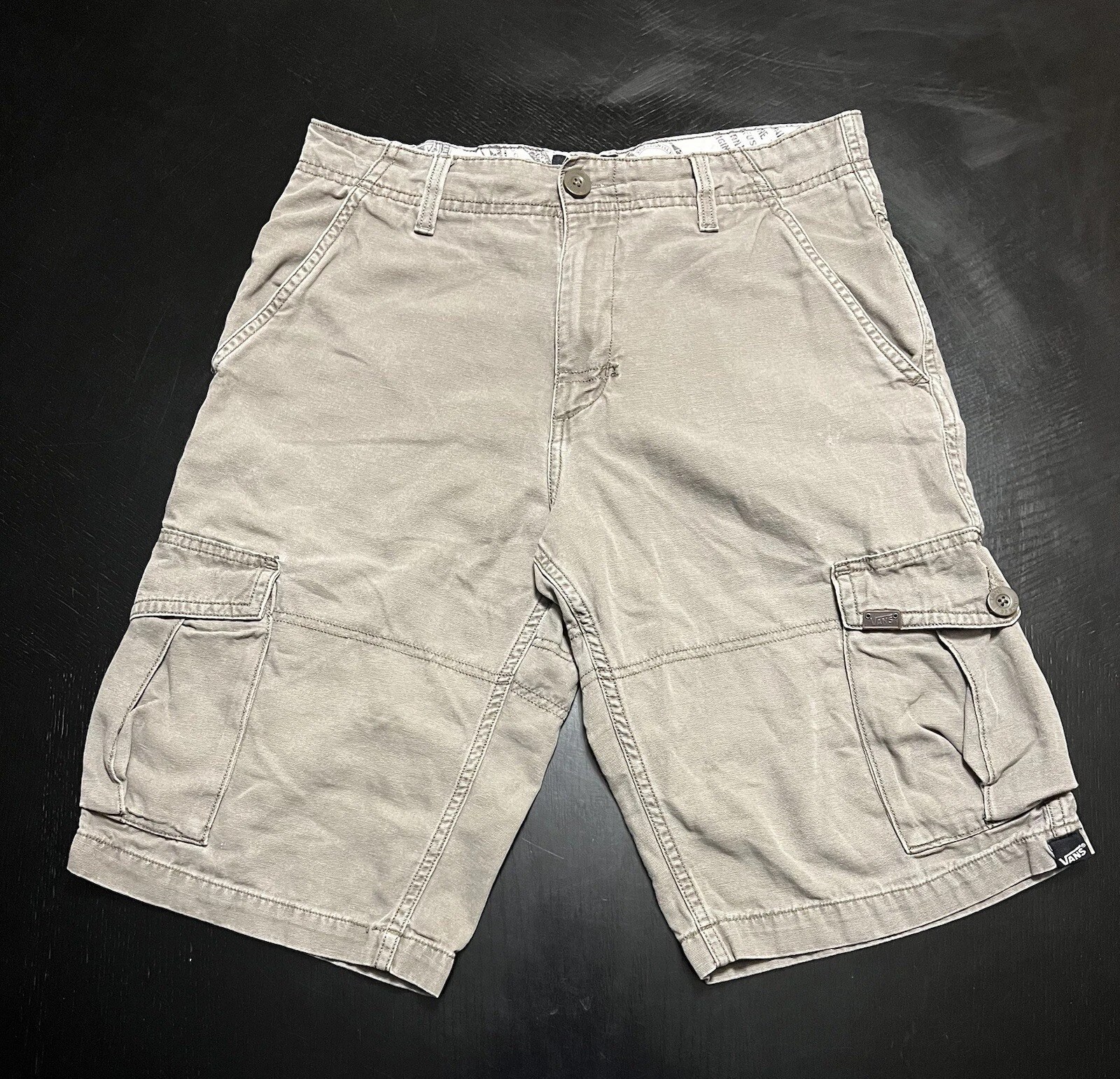 Vans Off The Wall Men’s Cargo Shorts Size 28 Khaki Tan Ajustable waist Pre-owned