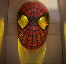 Amazing SpiderMan Talking Hero FX Mask 10 Hero Phrases with Light Up Eyes