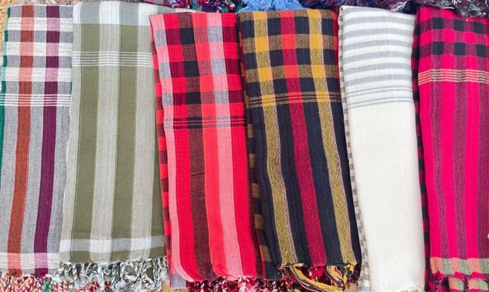 33 Modeles KRAMA KHMER Echarpe Cambodge Tissé main frange mixte 100% coton - Photo 2/4