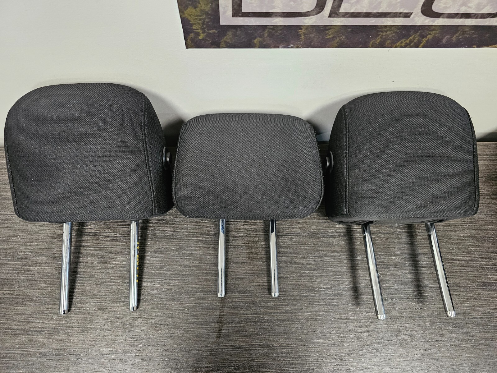 20162019 FORD EXPLORER OEM REAR BACK SEAT HEADRESTS HEAD REST BLACK