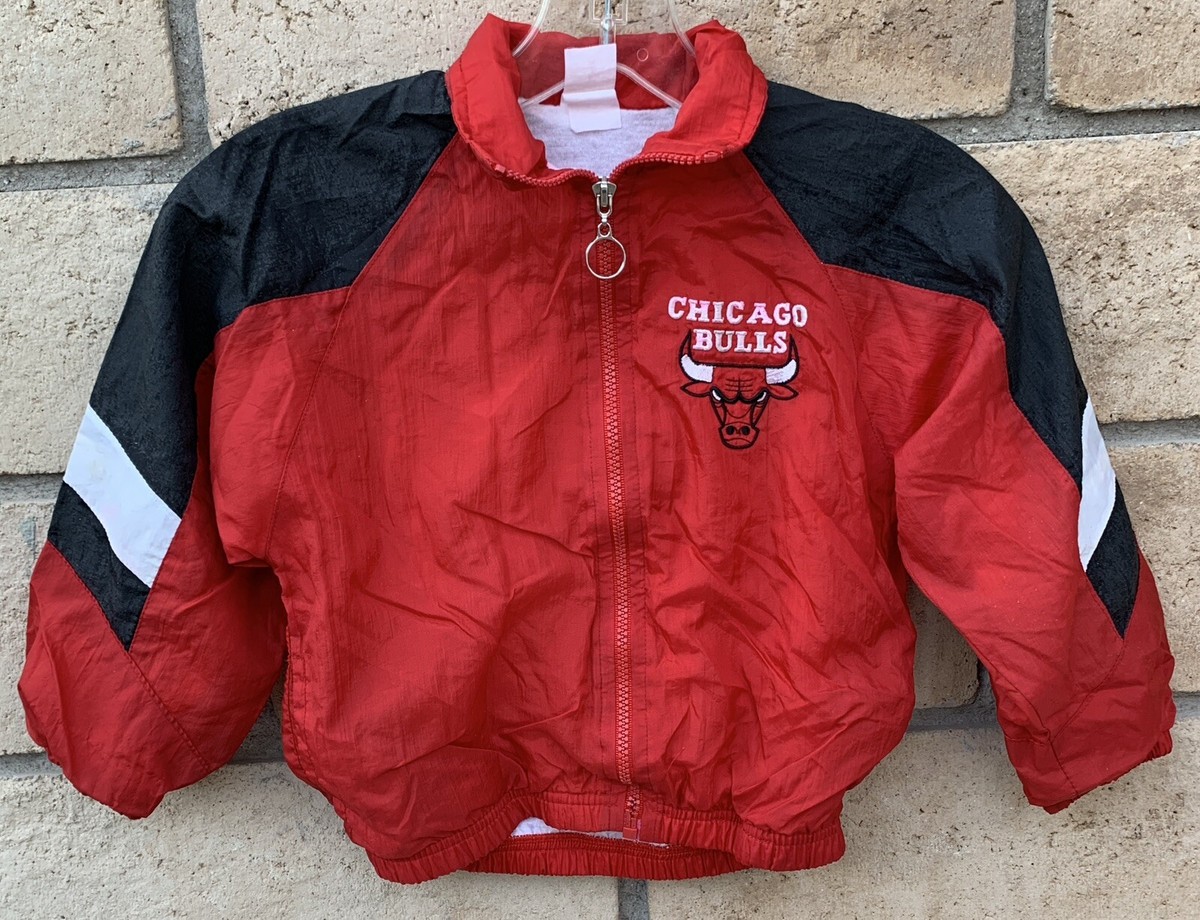 Vintage Chicago Bulls Embroidered Logo Windbreaker Jacket