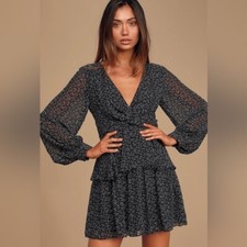 Lulu’s Black And White Floral Print  Twist-Front Mini Dress Size Small