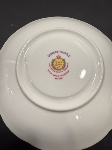 QUEEN ANNE TEA CUP & SAUCER - "DUNDEE THISTLE" FINE BONE CHINA Vintage - Picture 8 of 8
