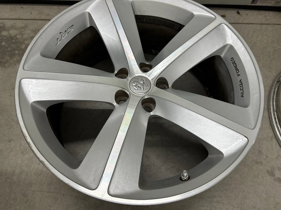 "Rueda Dodge Charger Challenger 20"" 20 stock de fábrica 2357 OEM SRT ALCOA FORJADO" Foto 4 de 4