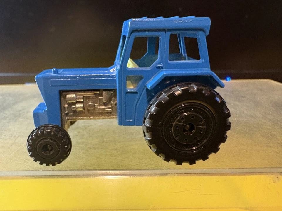 MATCHBOX LESNEY MB 46 FORD TRACTOR WO/GRADA VINTAGE 1978 EN CAJA ORIGINAL L-28C Foto 4 de 4