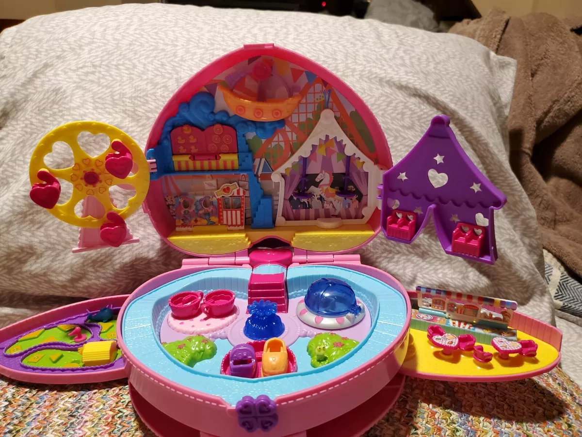 2019 Polly Pocket Micro Tiny is Mighty Theme Park Pink Quilted Heart Backpack