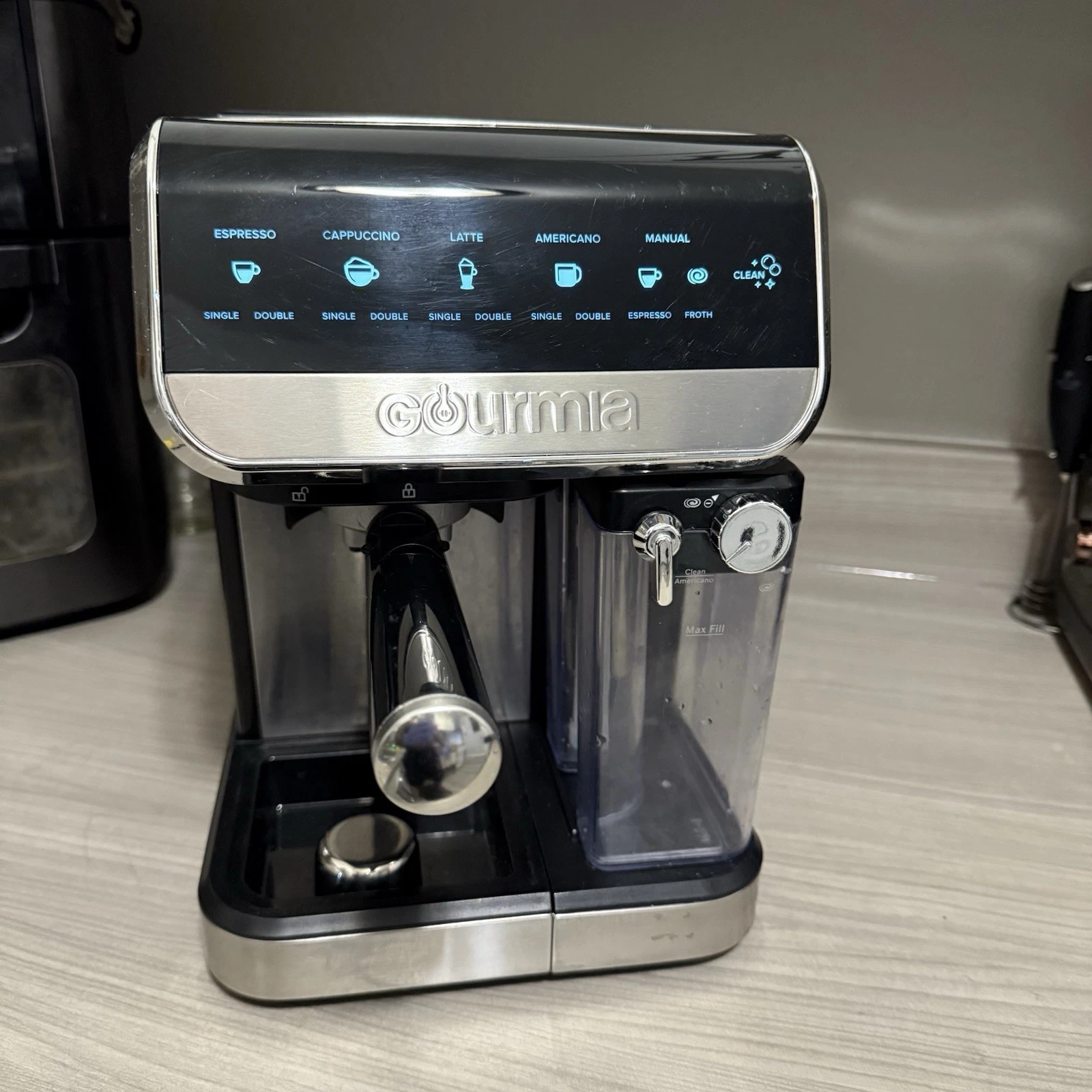 Gourmia GCM4230 8-in-1 One-Touch Espresso, Cappuccino, Latte & Americano Maker