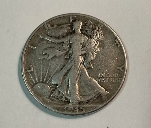 1945-P Walking Liberty Half Dollar 50c 90% Silver  Extremely Fine (EF) Condition