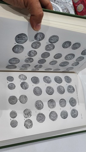 Le Monete Siciliane Dagli Aragonesi ai Borboni dal 1282-1836 Spahr 2 Edizione. - Picture 5 of 6