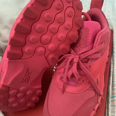 Size Reebok Club C x Cardi B Dynamic Pink 2021