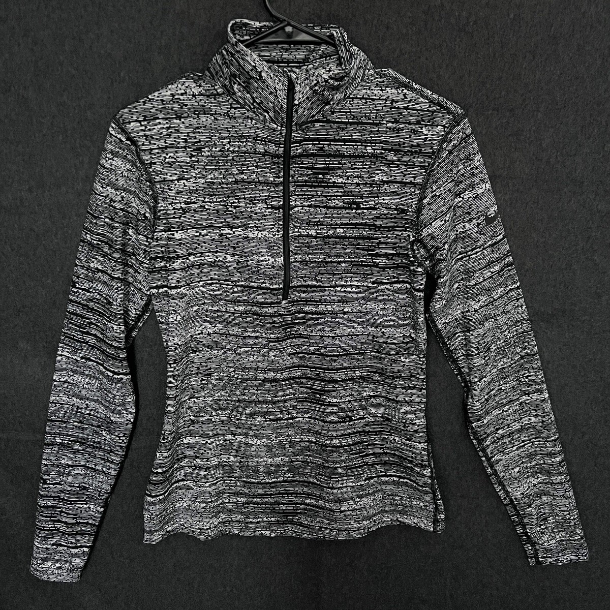 nike women's pro hyperwarm half zip long sleeve shirt