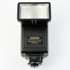 Sunpak Auto-Zoom 888 Thyristor-Controlled Flash - Works 