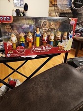 PEZ Disney Snow White  the Seven Dwarfs New Limited Edition Collectors Series