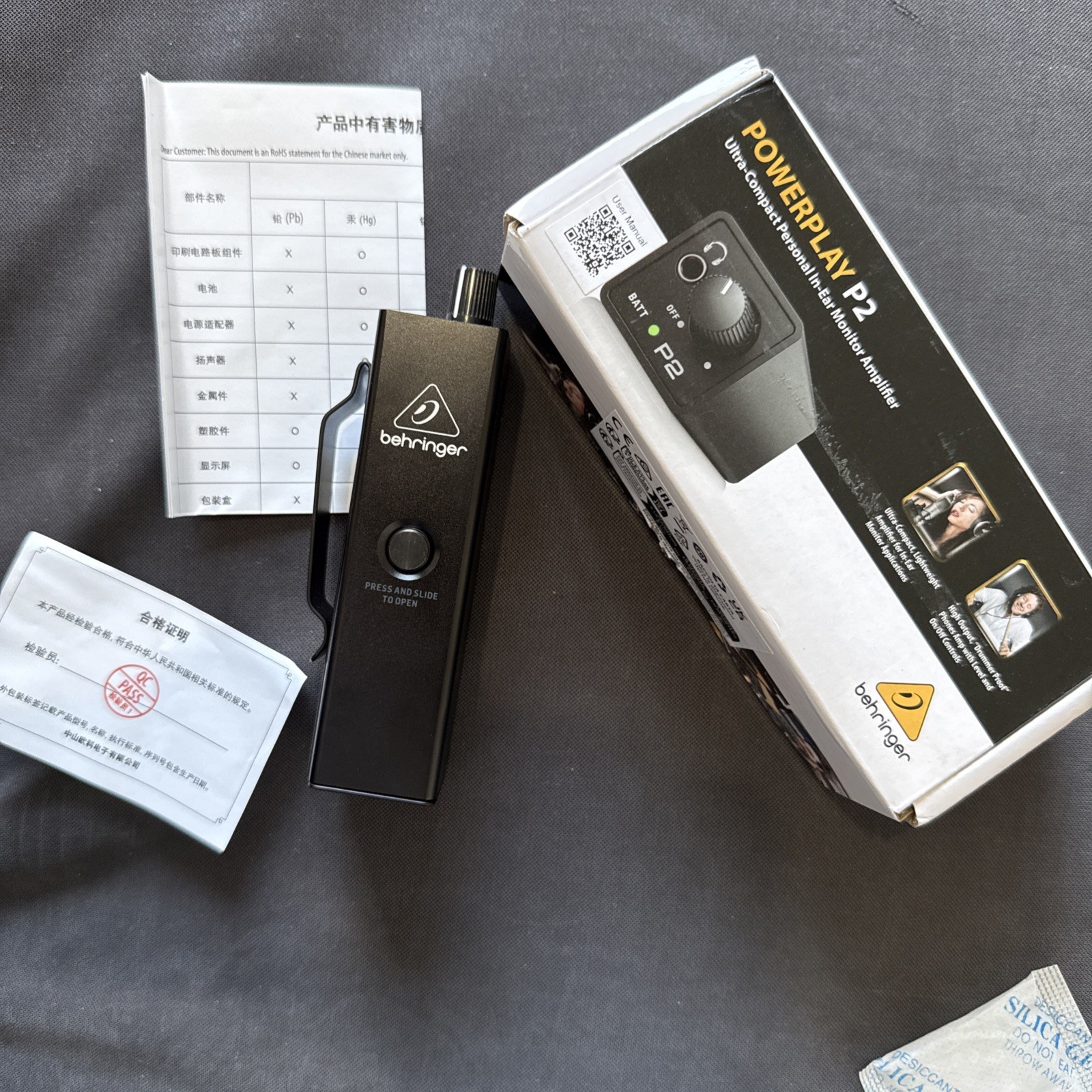 Behringer POWERPLAY P2 Ultra-Compact Personal In-Ear Monitor Amplifier Black