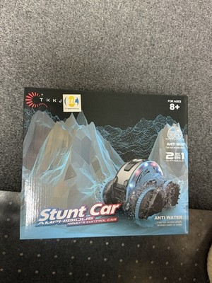 4WD Waterproof RC Car 2.4GHz Amphibious Remote Control Car w/ 360° Spins & Flips