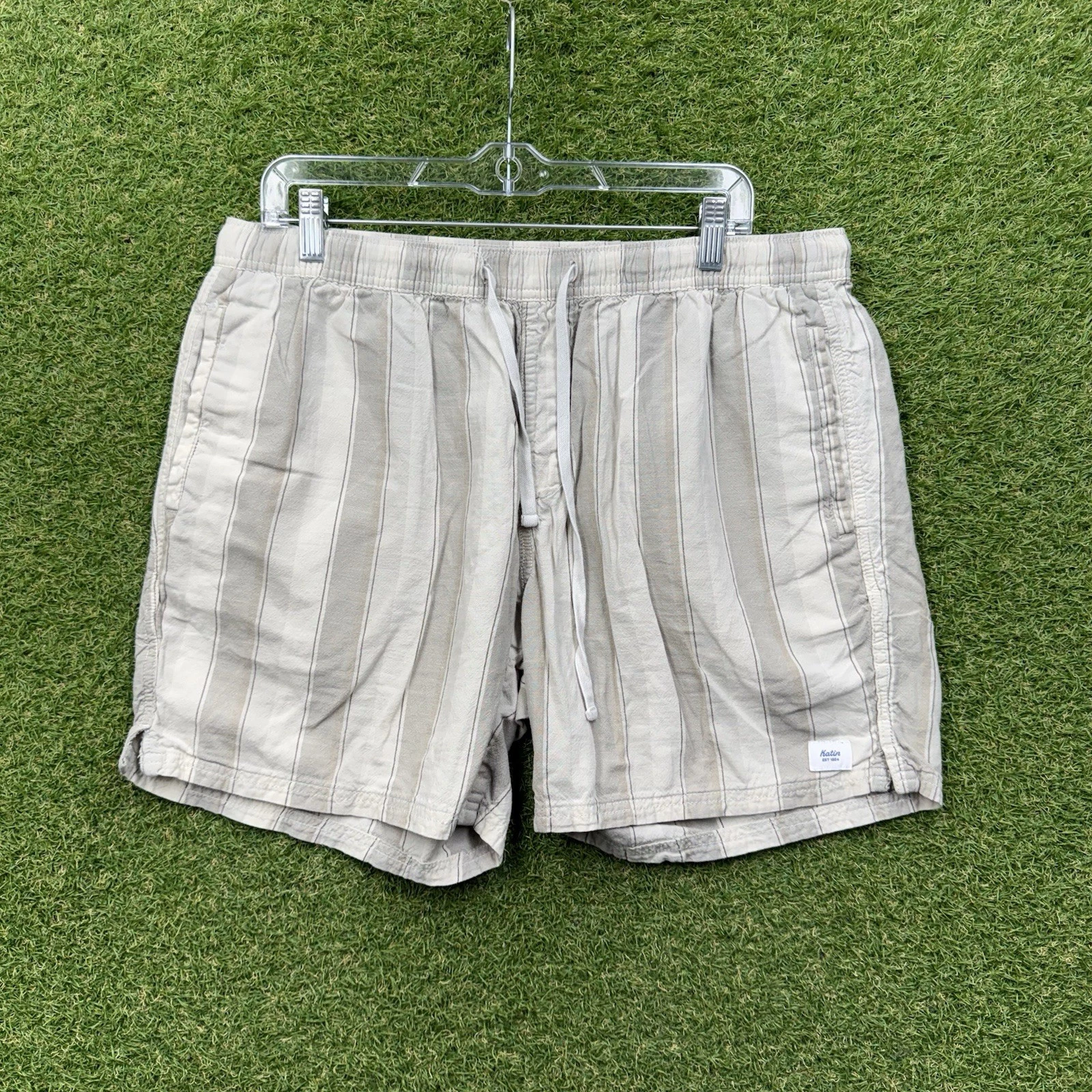 KATIN Linen Shorts Mens XL Striped Beach Lounge Silver Birch Cream Drawstring