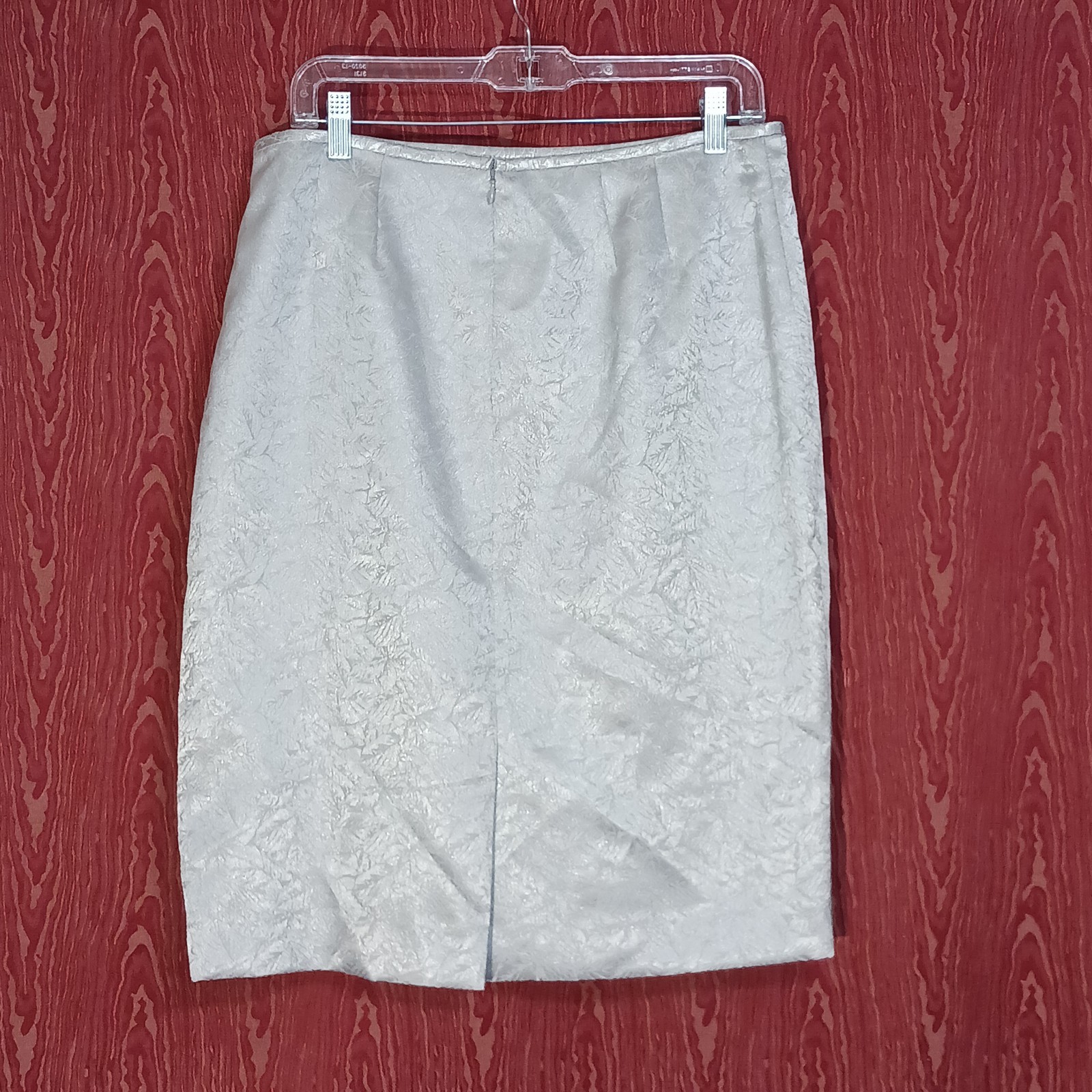 LE SUIT 2 Piece Size 12P Gray Shimmering Silver Collared Clear Button Skirt Set 