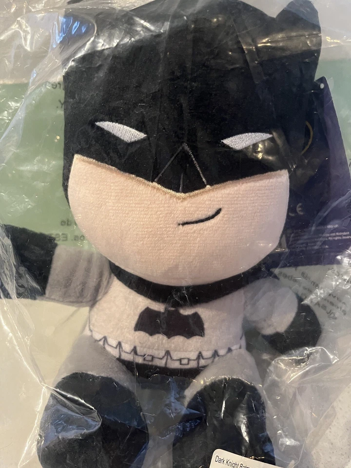 DC Comics ~ FIGURA DE PELUCHE BATMAN: EL CABALLERO OSCURO ~ Phunny Kidrobot Foto 2 de 4
