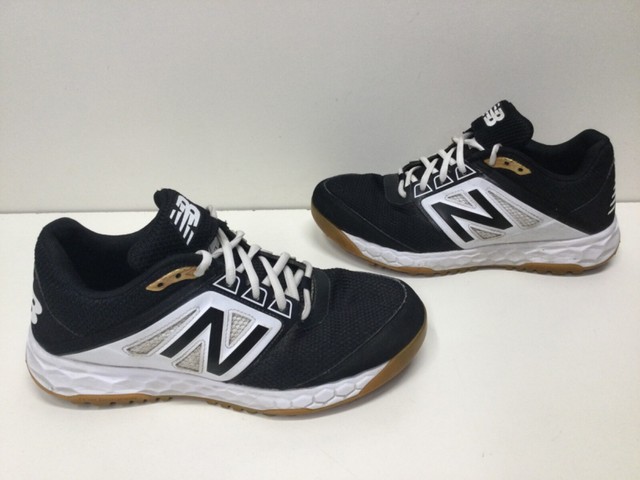 New Balance Fresh Foam 3000v4 Turf 