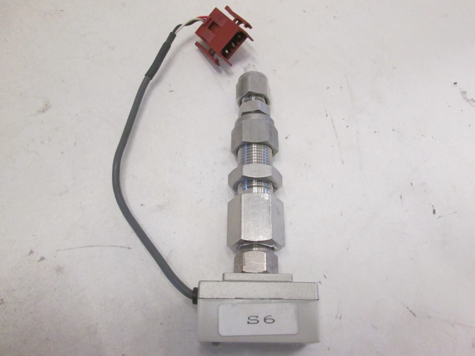 SMC, Digital Pressure Sensor, GS40, 9.9kgf/cm2, 30V, 80mA, Used - Image 2 of 4