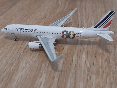 AirFrance Airbus A320 Sharklets F-HEPG 1/400 Phoenix model ''80 Years'' 