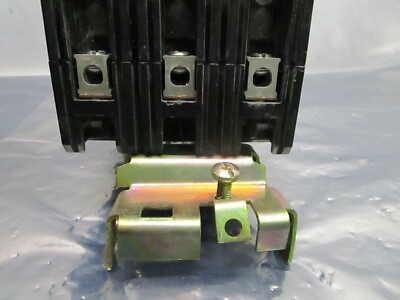 Thermal magnetic circuit breaker ZZ-6778, 3-pole unit, 100A