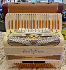 DE LA ROSA Accordion Genuine Ensemble With Case White Color Very Good! TESTED