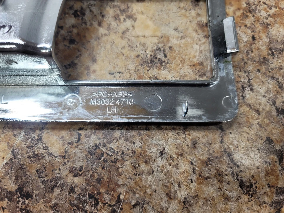 Lincoln Navigator 2007-2014 manija interior izquierda bisel cromo M3032 4710 OEM Foto 4 de 4