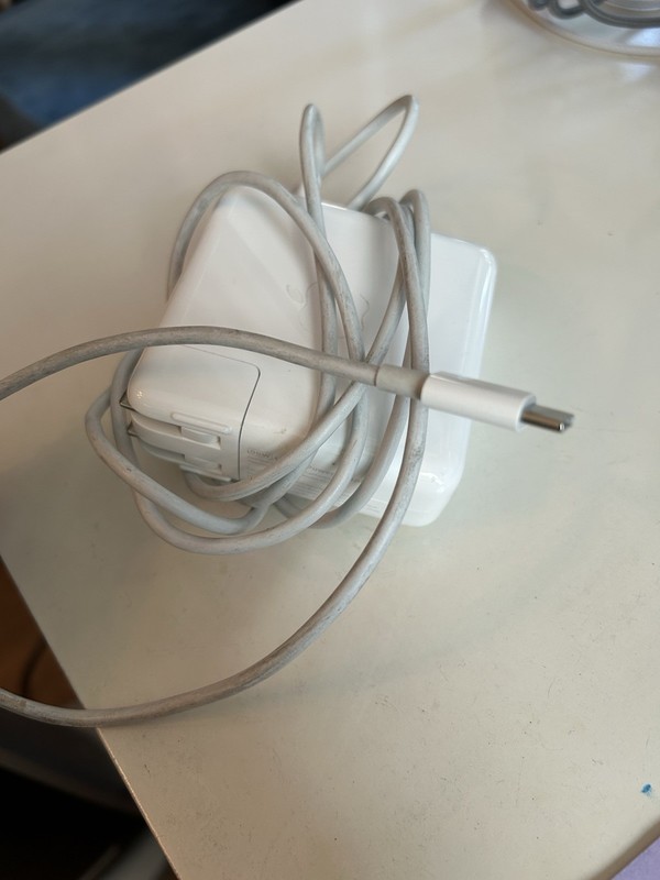 macbook charger usb c
