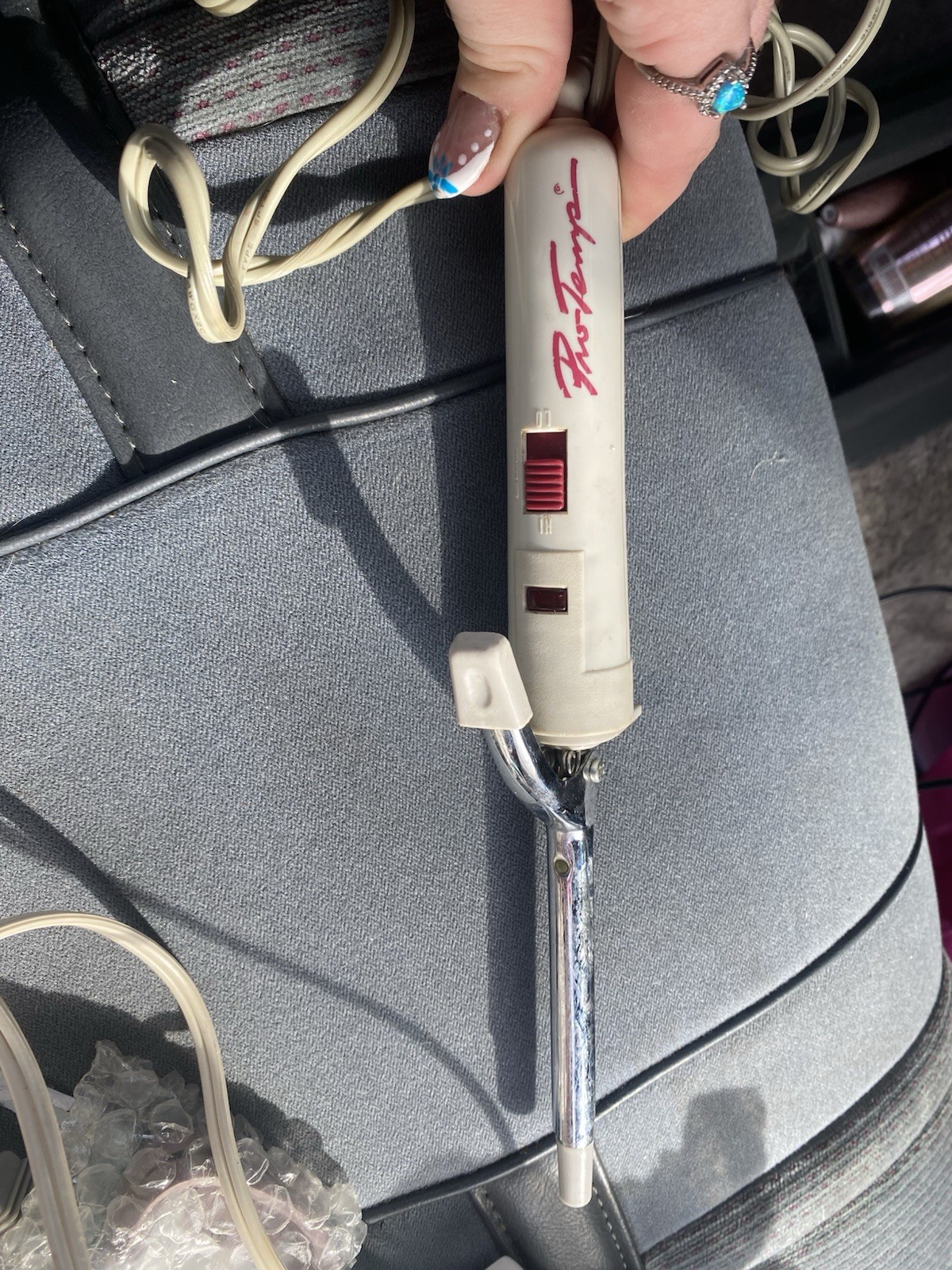 Windmere Salon Master 3/8 Inch Curling Iron with Dual Heat Settings Model ADS-3/328 Brand New