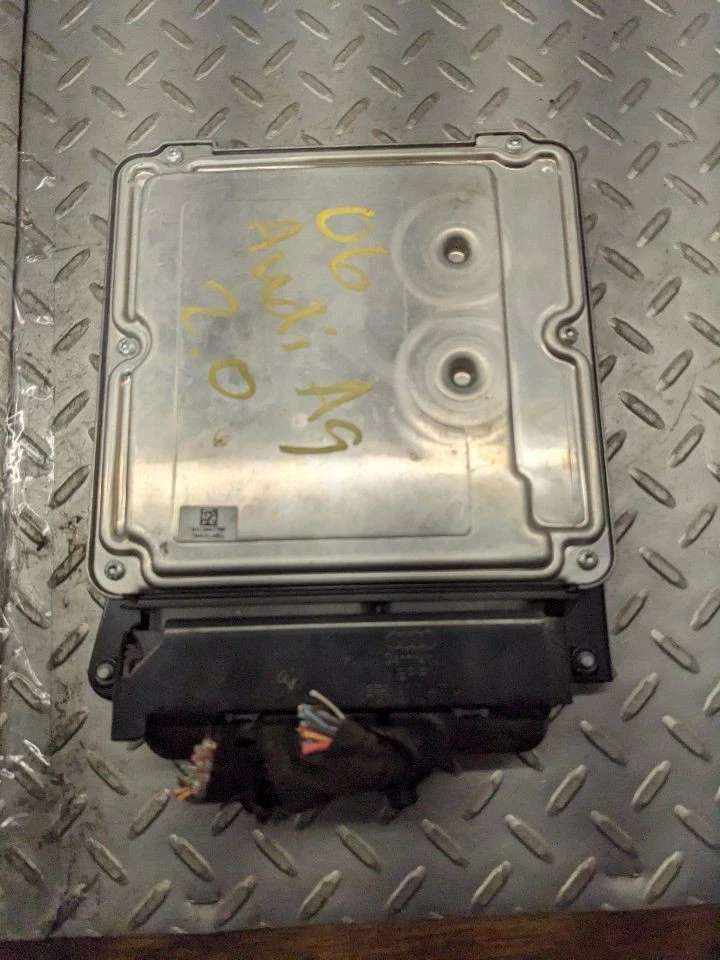 Módulo de control electrónico ECM del motor 2,0 L compatible con 07 AUDI A4 1151952 Foto 3 de 4