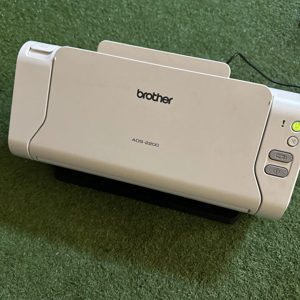 Brother ADS-2200 Color High Speed Sheetfed Scanner No Feed Tray - Image 2 of 4