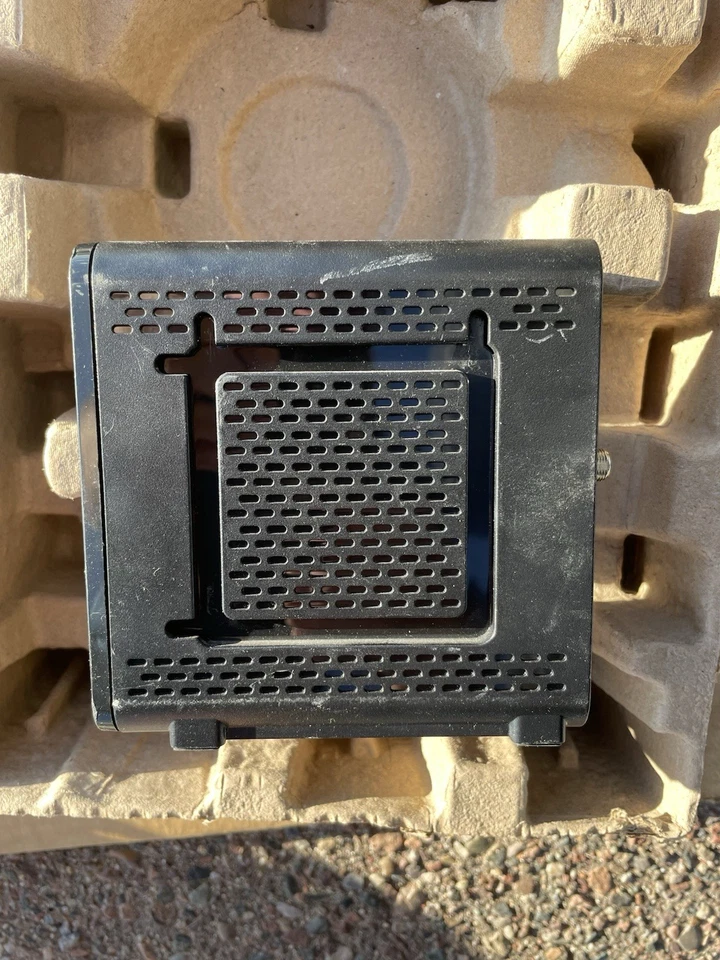 Arris Surfboard SB6121 Cable Modem High Speed Internet - Image 2 of 4