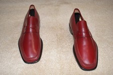 GORGEOUS SALVATORE FERRAGAMO "ITALY MADE" LOAFERS 9 D 1295