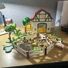 Playmobil 6927 Country Pony Farm Horse Stable Barn Ranch Play Set (Incomplete)