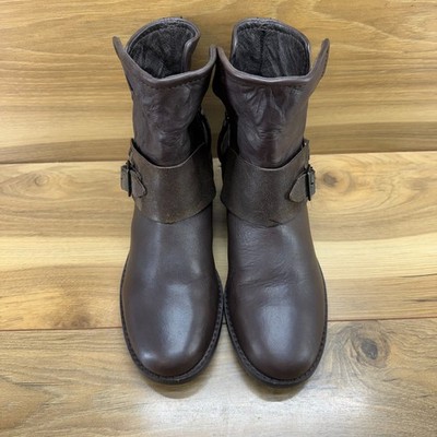 UGG Cybele Short Lodge Ankle Boots 7.5 Brown Leather Casual Modern Zip