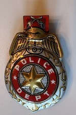 TIN LITHO CLICKER NOISEMAKER VINTAGE POLICE DEPUTY BADGE TOY 2L 