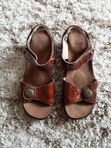 barefoot freedom sandals